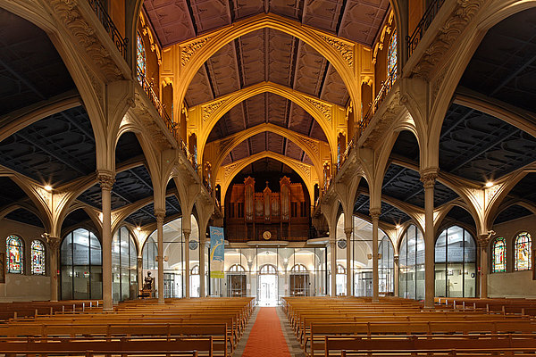 Türen für Branschutz und Rauchschutz E30 und Verglasungen, forster presto und forster thermfix light
Kirche Saint Honoré d'Eylau, Paris