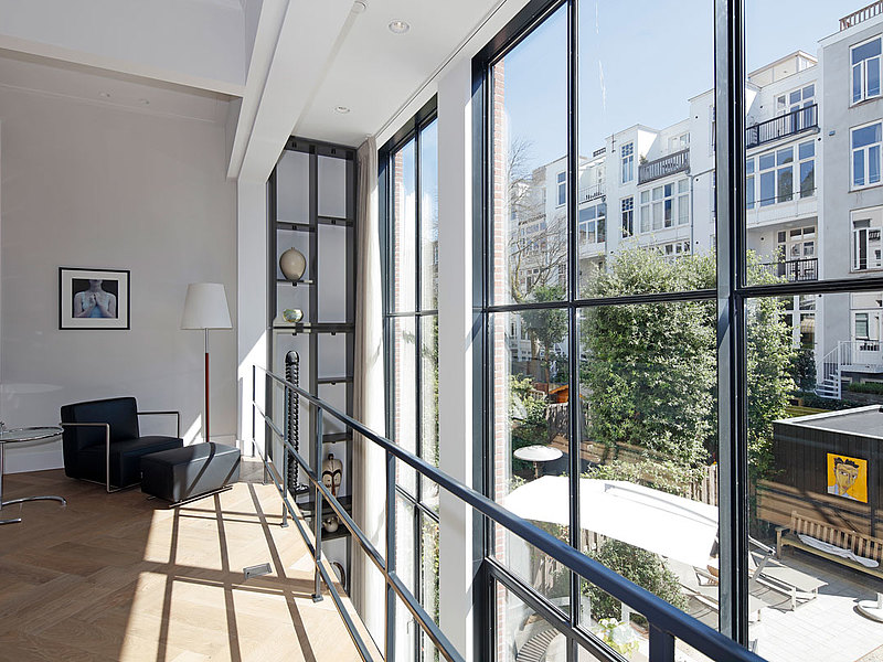 schlankste Verglasungen und Fenster, ideal für die Sanierung von histroischen Gebäuden