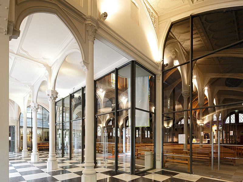 fire-resistant and smoke protection doors E30, forster presto and forster thermfix light
Church Saint Honoré d'Eylau, Paris