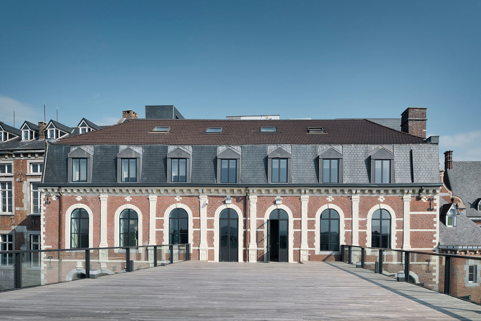 Wärmegedämmte Fenster, Türen und Verglasungen, forster unico
Hotel Crowne Plaza, BE-Liège