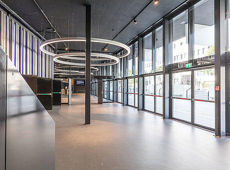 Facade and doors with thermal break, at the inside of the building fire-resistant doors. Systems: forster unico, thermfix vario, forster fuego light