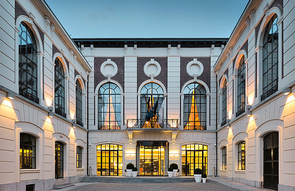 Wärmegedämmte Fenster, Türen und Verglasungen, forster unico
Hotel Crowne Plaza, BE-Liège