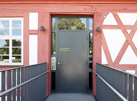 porte d'entrée tôlée affleurée à isolation thermique, forster unico