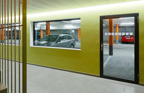 fire-resistant door and glazing EI30, forster fuego light.
Residential and commercial building Krone, Switzerland