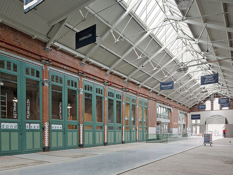 vetratura inclinata a taglio termico forster thermfix light.
Tramremise De Hallen, Amsterdam