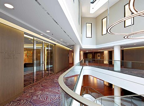 Fire-resistant glazed doors and glazing EI30 in stainless steel. The doors are made of forster fuego light steel profiles.
Hotel Waldorf Astoria, Berlin