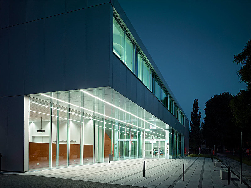 Facade, doors and windows with thermal break