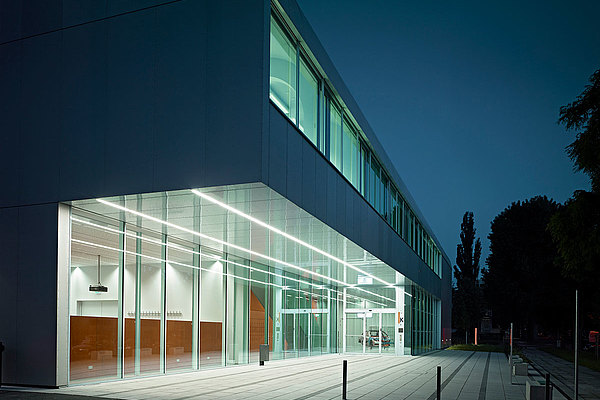 Facade, doors and windows with thermal break